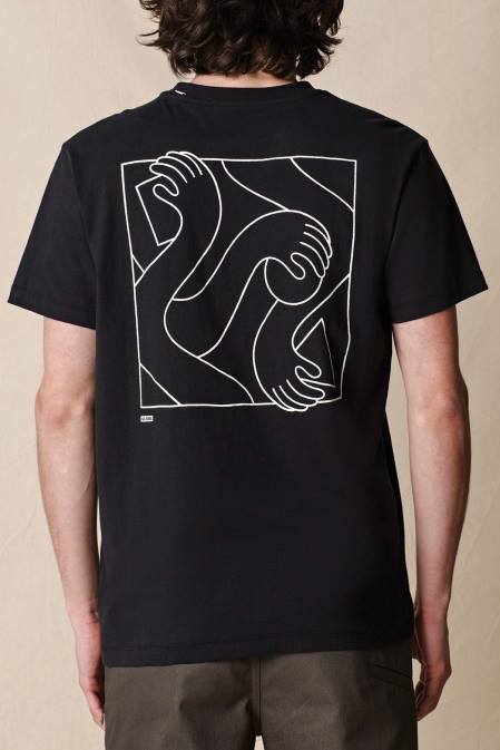 skursteņi uz tee Globe Brand melns D2ZH302 apģērbs